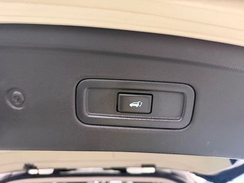 Used 2017 INFINITI QX70 2WD image 23