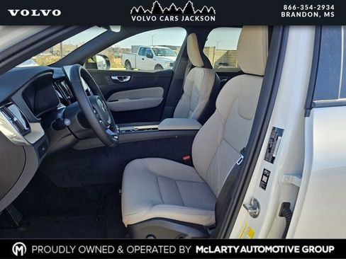 New 2026 Volvo XC60 B5 Core w/ Protection Package Premier AWD/4WD image 13