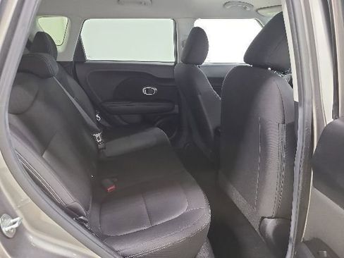 Used 2015 Kia Soul FWD image 8
