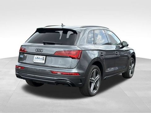 Used 2023 Audi Q5 e Premium Plus w/ Premium Plus Package AWD/4WD image 8
