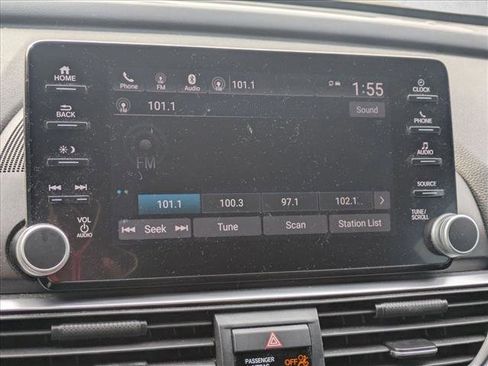 Used 2018 Honda Accord Sport image 13