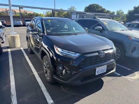Certified 2022 Toyota RAV4 XLE Premium AWD/4WD image 2