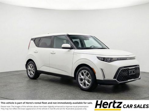 Used 2025 Kia Soul LX w/ LX Technology Package FWD image 1