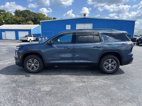 Used 2026 Chevrolet Traverse LT w/ Driver Confidence Package FWD image 13