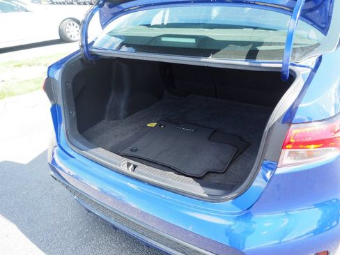 Used 2020 Toyota Corolla SE w/ Carpet Mat Package (TMS) FWD image 18