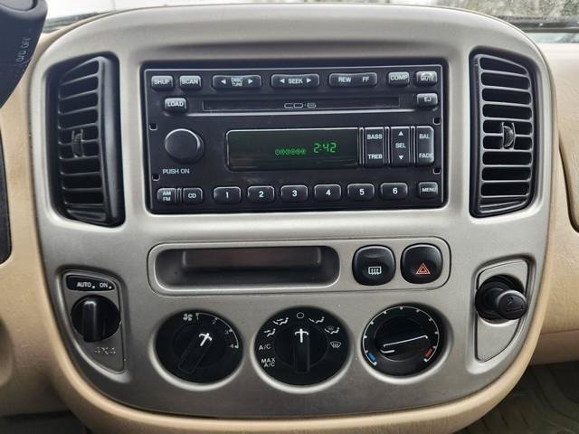 Used 2004 Ford Escape XLT AWD/4WD image 14