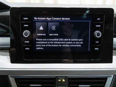 New 2026 Volkswagen Taos SE FWD image 22