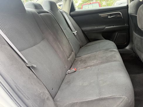 Used 2014 Nissan Altima 2.5 S FWD image 13