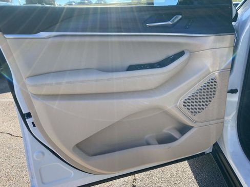 New 2025 Jeep Grand Cherokee Limited w/ Trailer Tow Package image 10