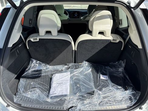 New 2026 Volvo XC90 B6 Ultra w/ Protection Package AWD/4WD image 19