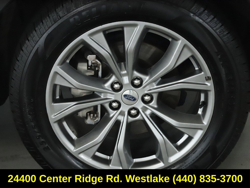 Used 2022 Ford Explorer Limited w/ Equipment Group 301A AWD/4WD image 10