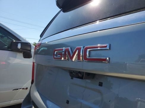 New 2026 GMC Yukon XL Elevation w/ Elevation Premium Package AWD/4WD image 7