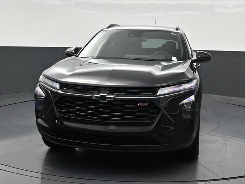 Used 2025 Chevrolet Trax RS w/ Driver Confidence Package FWD image 9