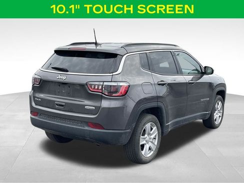 Used 2022 Jeep Compass Latitude image 9
