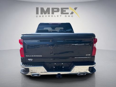 Used 2025 Chevrolet Silverado 1500 LTZ w/ Z71 Off-Road Package AWD/4WD image 3