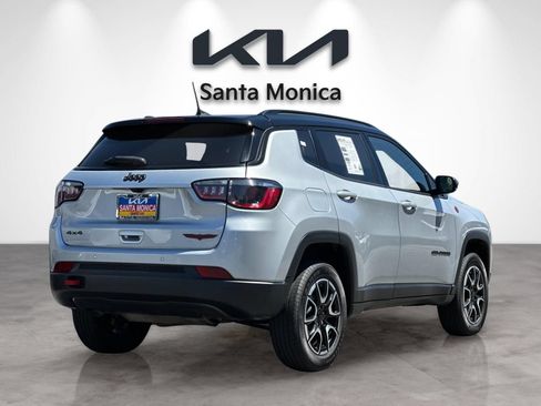 Used 2024 Jeep Compass Trailhawk AWD/4WD image 6