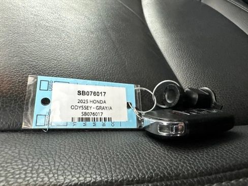 Certified 2025 Honda Odyssey EX-L image 34