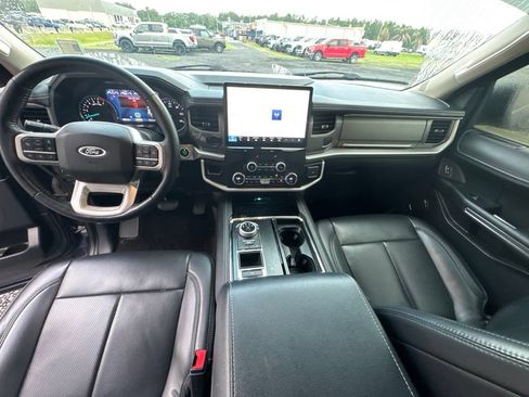 Used 2022 Ford Expedition Max XLT RWD image 14