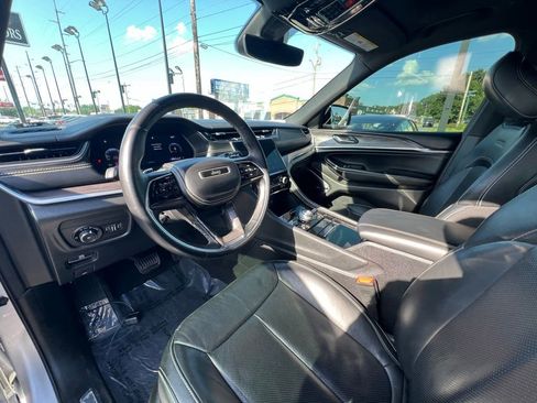 Used 2022 Jeep Grand Cherokee L Overland image 17