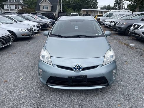 Used 2013 Toyota Prius Two FWD image 2