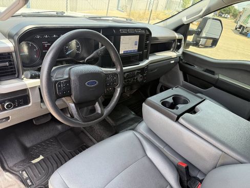 Used 2023 Ford F350 XL AWD/4WD image 16
