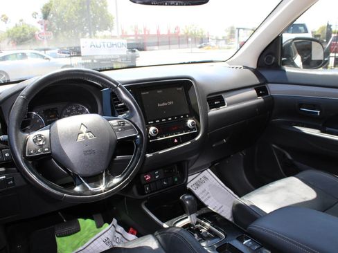 Used 2020 Mitsubishi Outlander SEL FWD image 18