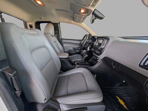 Used 2019 Chevrolet Colorado W/T w/ WT Convenience Package RWD image 31