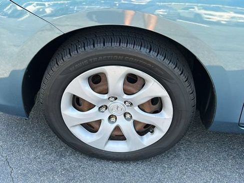 Used 2010 MAZDA MAZDA3 i Sport FWD image 8