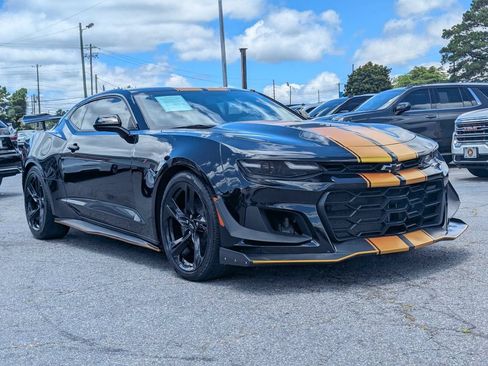 Used 2023 Chevrolet Camaro LT RWD image 3