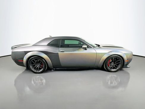 Used 2019 Dodge Challenger SRT Hellcat image 4
