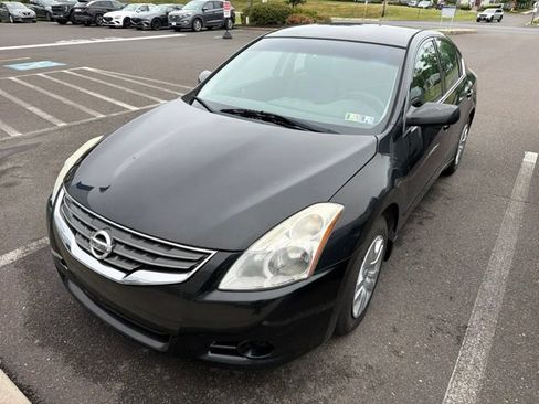 Used 2012 Nissan Altima 2.5 S FWD image 2