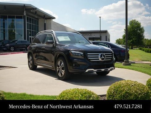 Used 2026 Mercedes-Benz GLB 250 4MATIC image 1