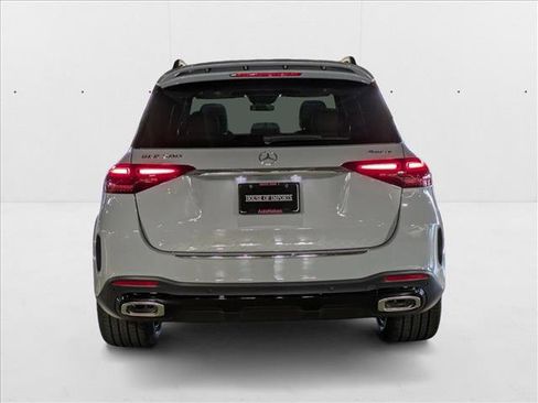 New 2026 Mercedes-Benz GLE 580 GLE 580 image 8