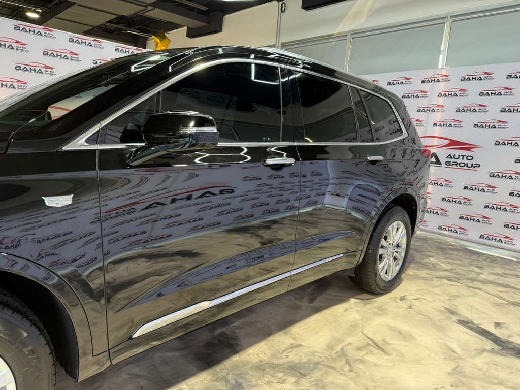 Used 2021 Cadillac XT6 Luxury FWD image 6