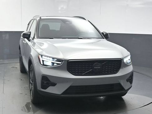 New 2026 Volvo XC40 B5 Ultra w/ Protection Package Premier AWD/4WD image 3