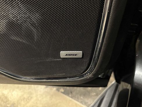 Used 2020 GMC Yukon XL SLT w/ Premium Edition image 34