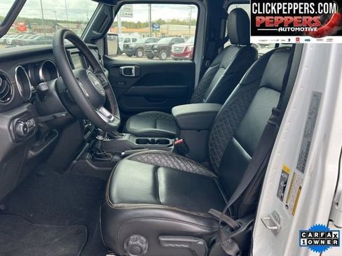 Used 2022 Jeep Wrangler Unlimited Sahara AWD/4WD image 10