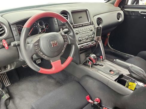 Used 2014 Nissan GT-R Black Edition AWD/4WD image 33