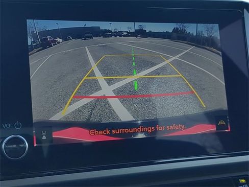 Certified 2025 Toyota Camry SE w/ Convenience Package image 19