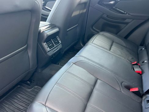 Used 2024 Land Rover Range Rover Evoque Dynamic SE image 30