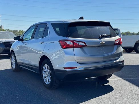 Used 2021 Chevrolet Equinox LT w/ Driver Convenience Package FWD image 4