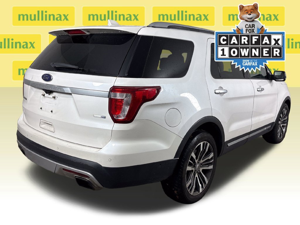 Used 2017 Ford Explorer Platinum AWD/4WD image 4