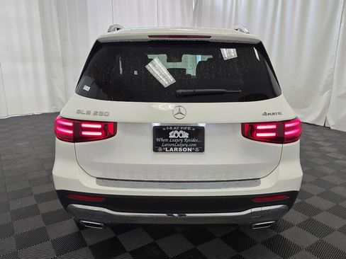 Certified 2025 Mercedes-Benz GLB 250 4MATIC image 5