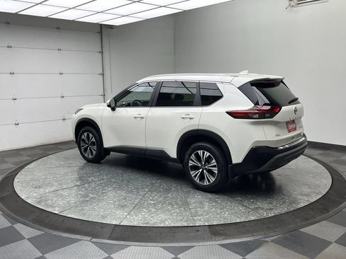 Used 2023 Nissan Rogue SV w/ SV Premium B Package AWD/4WD image 2