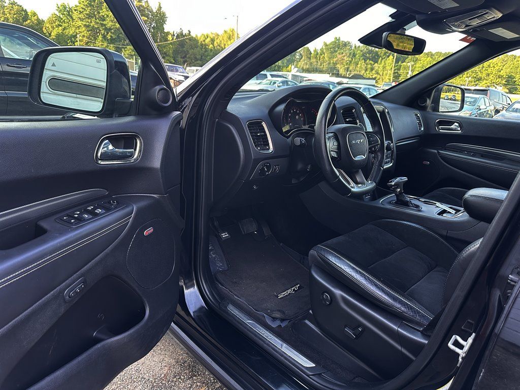 Used 2018 Dodge Durango SRT w/ Technology Group AWD/4WD image 29