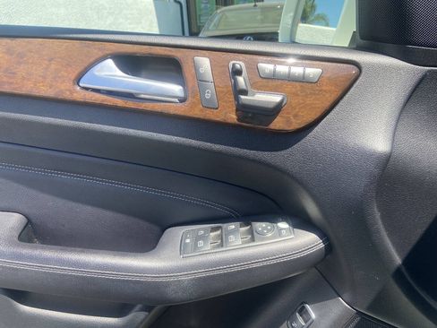 Used 2012 Mercedes-Benz ML 350 4MATIC image 17