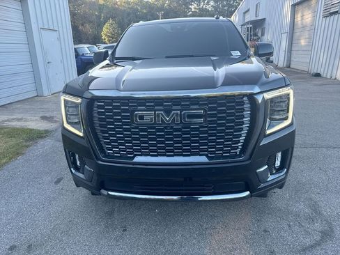 Used 2023 GMC Yukon XL Denali Ultimate image 10