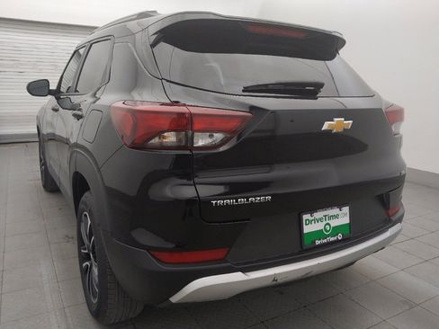 Used 2025 Chevrolet TrailBlazer LT FWD image 5