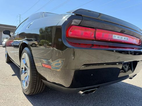 Used 2012 Dodge Challenger R/T Plus RWD image 37