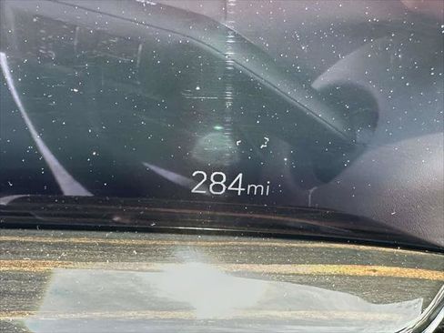 Used 2026 Cadillac Escalade ESV 4WD w/ LPO, Floor Liner Package image 32